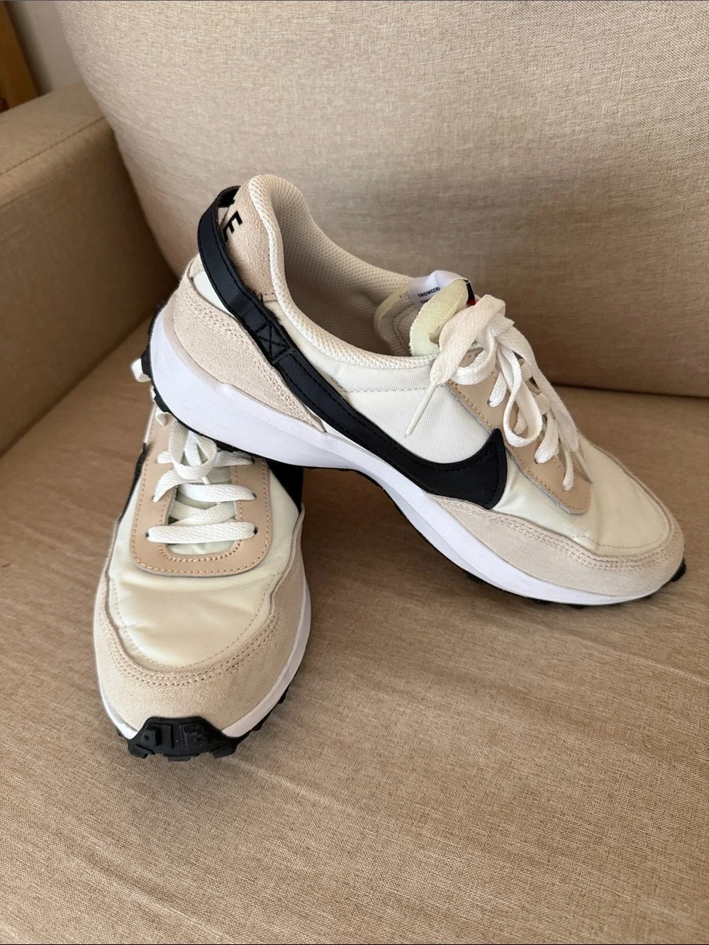 Nike Waffle Debut Sanddrift White Casual Sneakers Women's Size 9